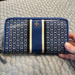 Tory Burch Gemini Link Royal Blue Continental Wallet